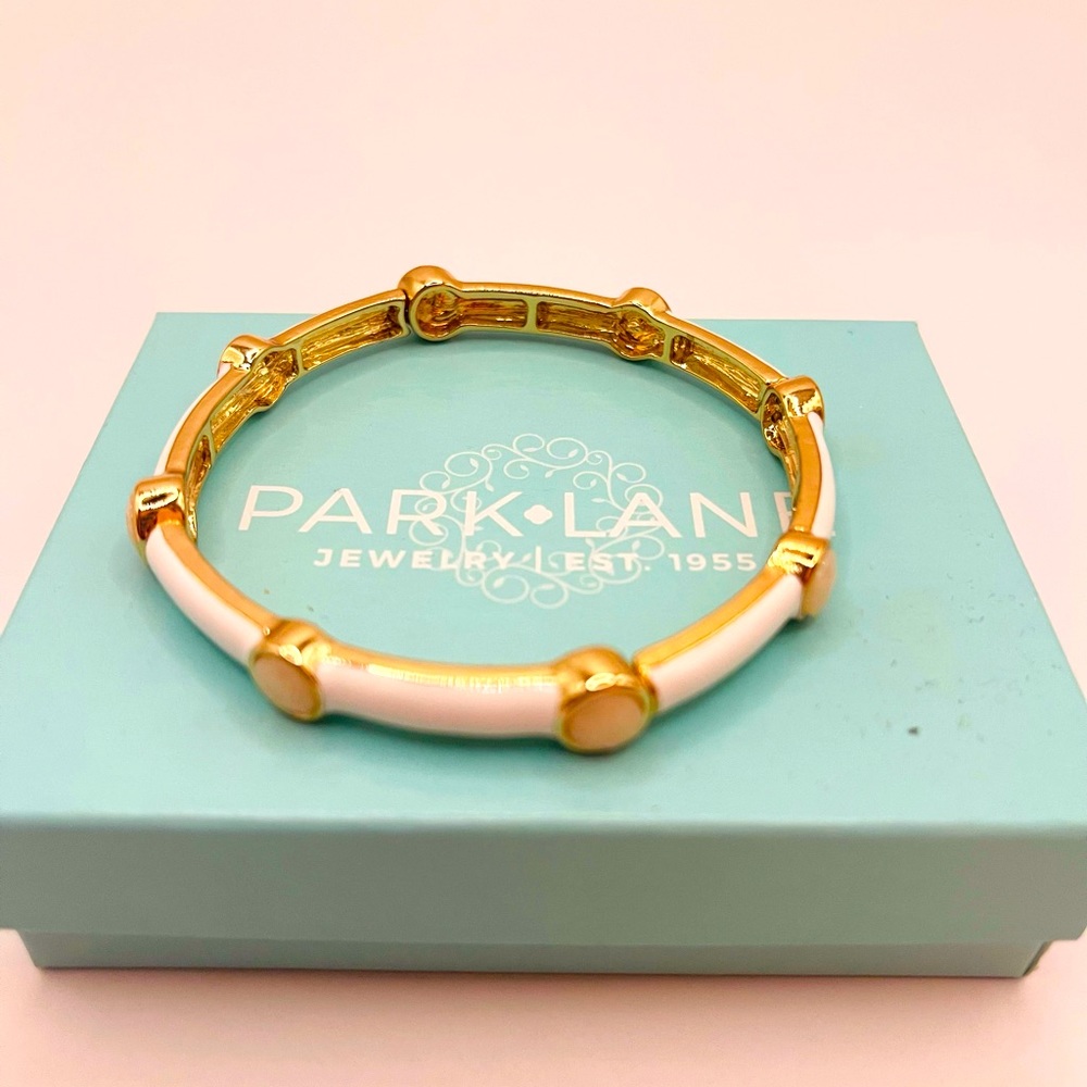 Park Lane Bracelet. NIB